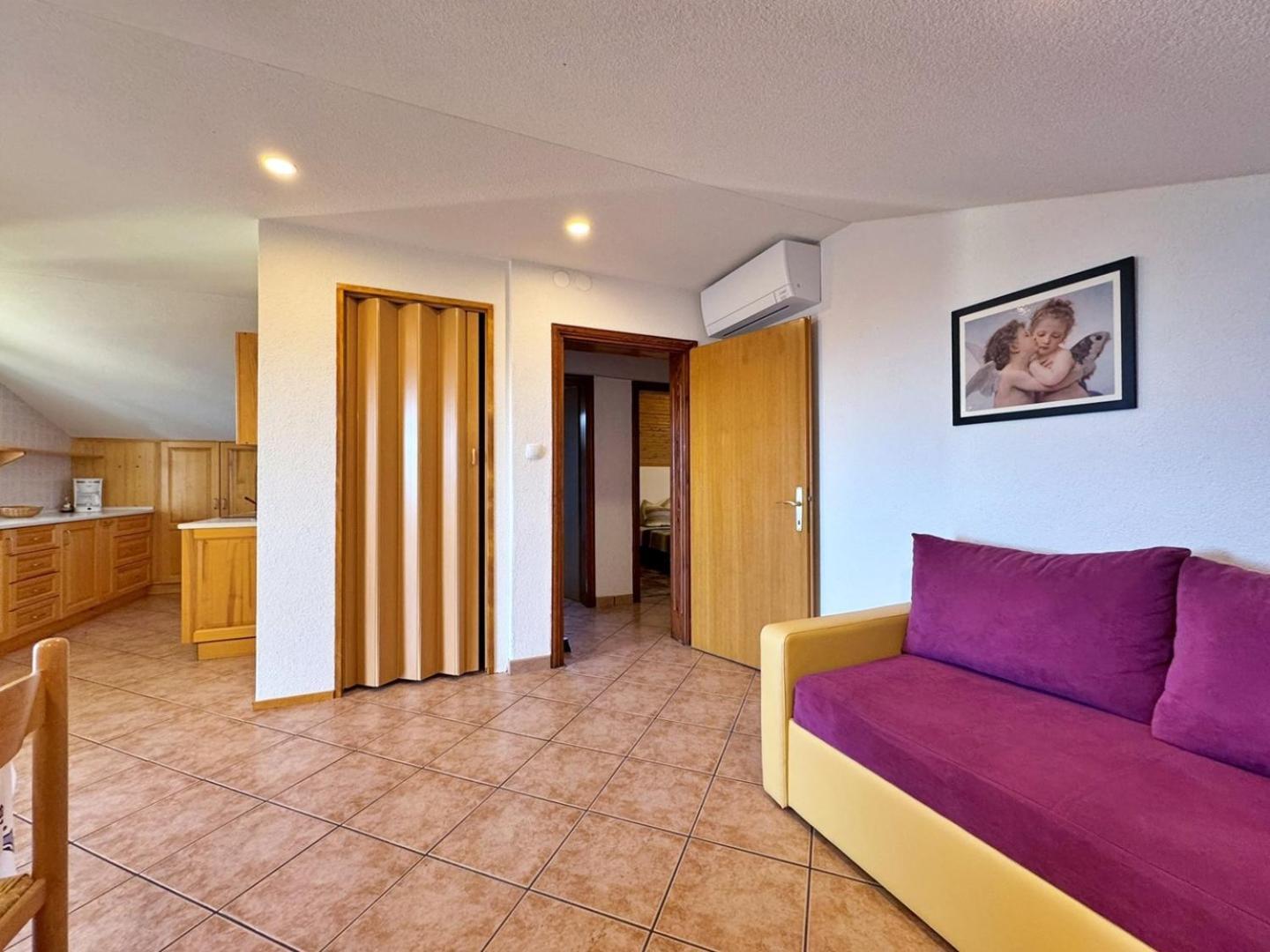 Apartments Pavle Malinska Kültér fotó